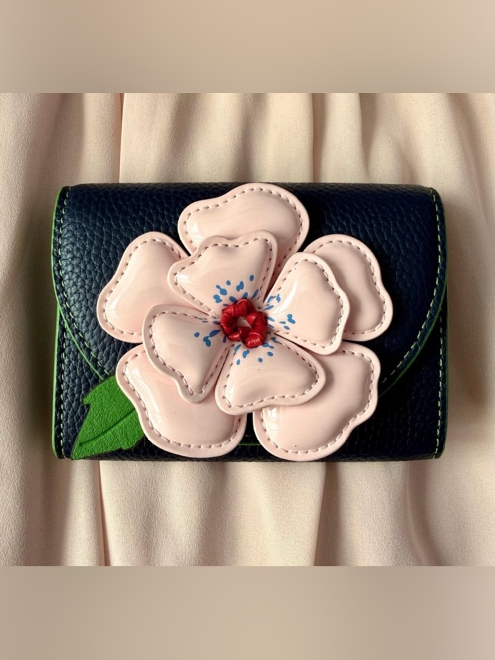 NWOT Kate Spade In The Garden Floral Flap Card Case